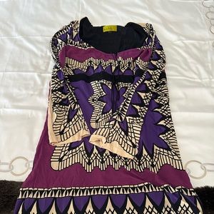 Super fun Nicole Miller, 70’s vibe, bell sleeve & scoop neck, size Large